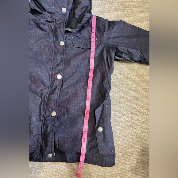 Columbia Omni-Tech Zig-Zag Winter Jacket - Medium - Picture 15 of 15